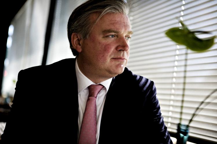 MODANGREB. Direktør Lars Seier Christensen i Saxo Bank er tilsyneladende godt træt af de kritiske ryster, der har været i pressen af finansvirksomheden. 
