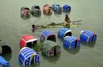 monsun. Det globale forbrug af vand er tredoblet i løbet af 50 år. I 2030 vil næsten halvdelen af Jordens befolkning mangle vand, mens andre vil have for meget – med mindre vi allerede nu ændrer den måde, vi fordeler og bruger vand på. Arkivfoto: Pavel Rahman 