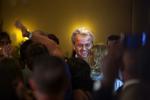 Blikfang. Pia Kjærsgaard føler, at den store sejrherre i det hollandske valg, Geert Wilders lige nu kigger mod DAnmark for at stile mod det danske partis rolle som parlamentarisk grundlag for en regering. 
