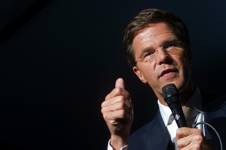 Forhandlinger. Rutte skal have mindst tre andre partier med i en koalition for at stable et regeringsflertal på benene. 