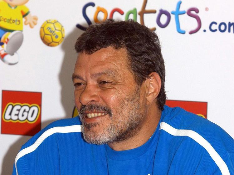 Doktoren. Socrates er uddannet læge og hans meninger om fodbold vejer tungt. Arkivfoto. 