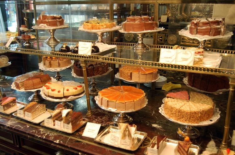 Demels konditori, hvor man kan  købe Eduard Sacher-Torte.  Foto: James Price 