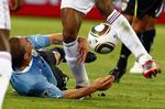 RODET. Efter en god start blev kampen mellem Frankrig og Uruguay en skuffende 0-0-løsning. 