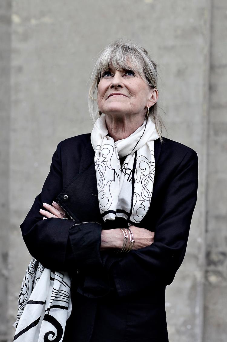 Modedronning. 65-årige Margit Brandt på udstillingens åbningsdag.  Foto: Miriam Dalsgaard 