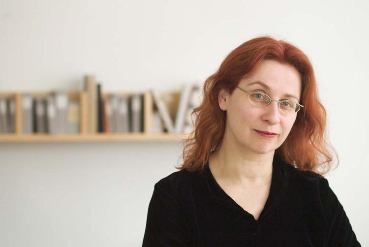 Uhyggeligt? Audrey Niffeneggers andet danske romanudspil 'På den anden side' er en nutidig historie turneret i tidens nye, store genre – den gotiske. PR-foto. 