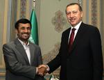 Frygt. Tyrkernes nej til den seneste sanktionspakke mod Iran viser, at Tyrkiet er mere bange for Iran end USA, skriver Herbert Pundik. 
