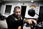Overstyr. Præsidenten for Bandidos, Jim Tinndahn, siger, at HA har brudt den historiske fredsaftale fra 1997 ved at fiske medlemmer fra rivalen Bandidos. 