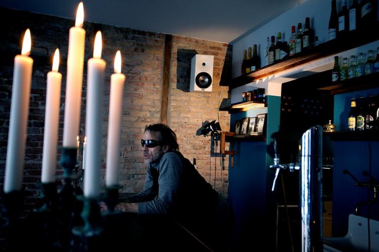 På Ravnsborggades nye bar Kind of Blue kan man få god jazz sammen med bornholms cider, stempelkaffe eller Fynsk Forår på fad. 