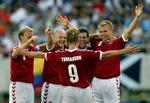 Det er Canal 9, der har købt rettighederne til at vise de syv VM-kampe, og kanalen vil ikke acceptere, at en række kampe, der sendes på svensk TV4, også kan ses i Danmark. Arkiv 