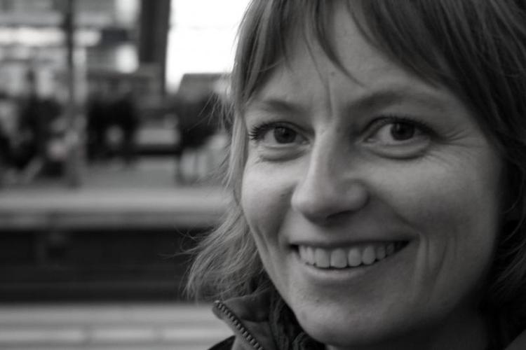 Petit. Mette Søs debutroman er selverklæret petitlitteratur, der viser tegn på et talent med vækstmuligheder. 