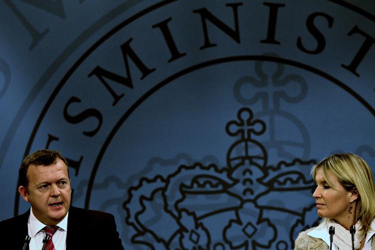 IRRITATION. Luften mellem de to regeringspartier Venstre og de konservative er her lunere, end den tilsyneladende er i øjeblikket. 