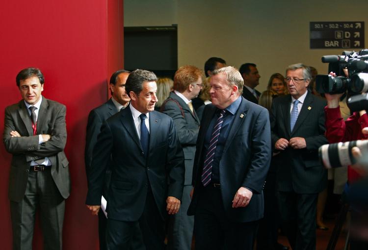 Topmøde. Den franske præsident Nicolas Sarkozy og den danske statsminister Lars Løkke Rasmussen (V) nåede i dag frem til princiel enighed om styrkelse af det økonomiske samarbejde i EU. 