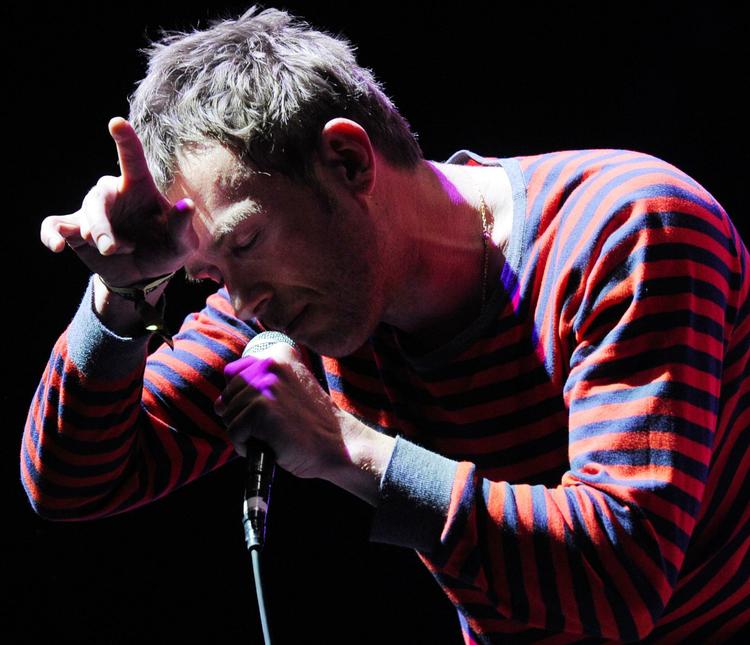 Gorillaz. Du skal skynde sig at købe en endagsbillet til torsdag, hvis du vil høre Gorillaz. Roskilde Festivals endagsbilleter er næsten udsolgt. 