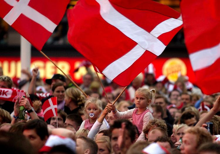 VM bliver vist på storskærm på Rådhuspladsen. 