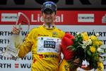 fränk. Storebror Schleck satte Lance Armstrong til vægs i Schweiz. 