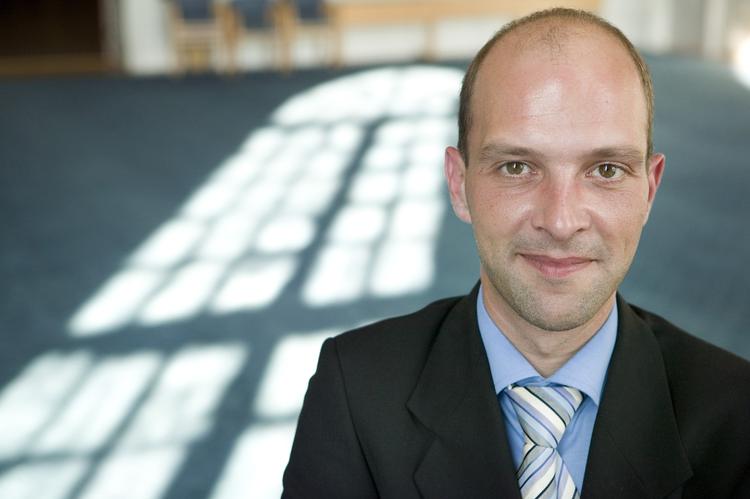 Partimedlem.  Per Ørum Jørgensen har tidligere fortalt, at både Liberal Alliance og udkantspartiet Fælleslisten kunne være partier, han ville melde sig ind i.  (arkivfoto) 