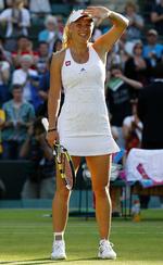 Øv? Wozniacki må nøjes med almindeligt dødelige på lægterne. 