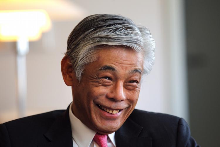 Sejr Japans ambassadør Seiichi Kondo er overbevist om sejren i aftenens fodboldkamp. Men Rommedahl er farlig, erkender han. 