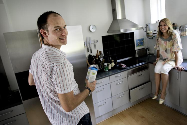 Hjemme. Stephen Kinnock og Helle Thorning-Schmidt i deres bolig på Østerbro. (Arkivfoto) 