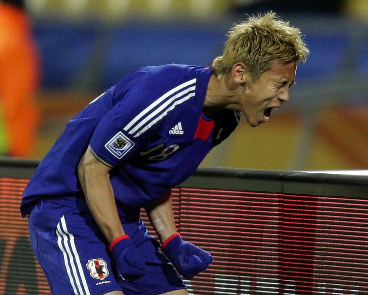 Stjernen. Keisuke Honda er dagens mand i skysovs langt ude øst på. 