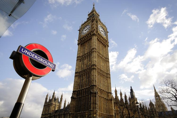 Big Ben, det verdensberømte tårnur på parlamentsbygningen i London, er symbolet over alle, når Storbritanniens hovedstad skal beskrives som et ikon på film. 