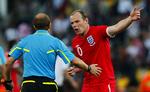 DOMMERFEJL. Wayne Rooney kunne ligesom resten af fodboldverdnen ikke forstå, hvorfor Englands mål til 2-2 mod Tyskland ikke blev anerkendt. 