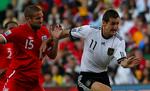 12. Ved at holde Mattthew Upson væk skaffede Miroslav Klose sig plads til at score sit 12. mål ved en VM-slutrunde. 