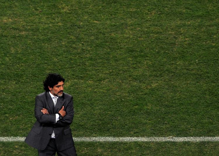 vIDERE. Diego Maradona og Argentina er klar til kvartfinale mod Tyskland på lørdag. 