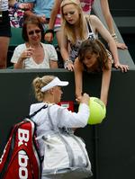 Kampdag. Caroline Wozniacki skal spille sin fjerderunde-kamp i dag. Den kan begynde ved 14.30-tiden. 