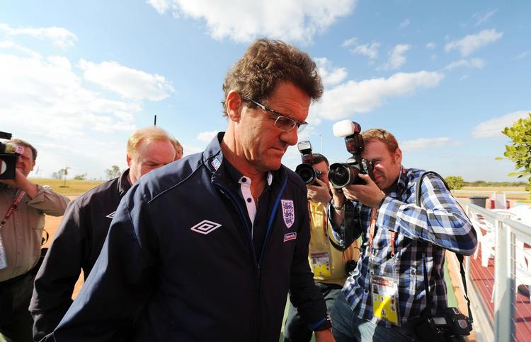 TÆNKEBOKS. Fabio Capello bliver de kommende uger vejet af det engelske fodboldforbund. 