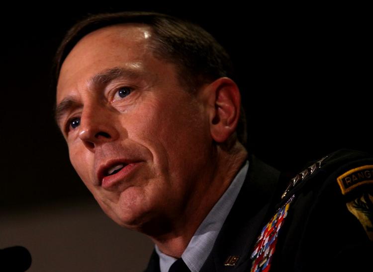 Topchef. General David Petraeus er ny øverstkommanderende i Afghanistan efter den fyrede general McChrystal. Arkivfoto. 