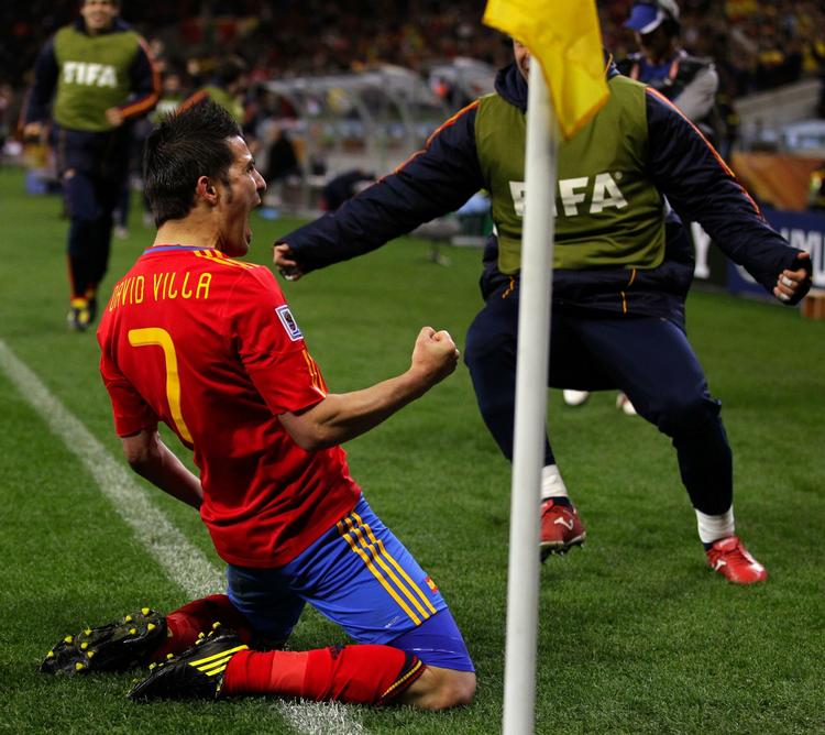 VIDERE. David Villa har tænker allerede på kampen VM-kvartfinalen mod Paraguay. 