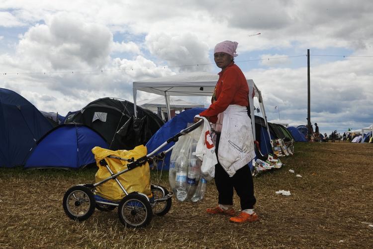 Romaer fra hele Europa føler sig dårligt behandlet på Roskilde. 