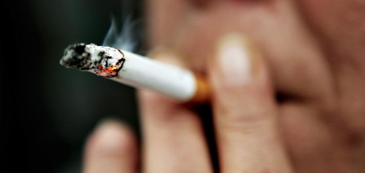 Bekosteligt. Fra i morgen koster en pakke Prince to kroner mere - og 20 cigaretter koster således 39 kroner. 