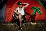 Roskilde Festival er en lille musikalsk oase uden pligter, lektier, arbejde, fornuft og hverdag. 