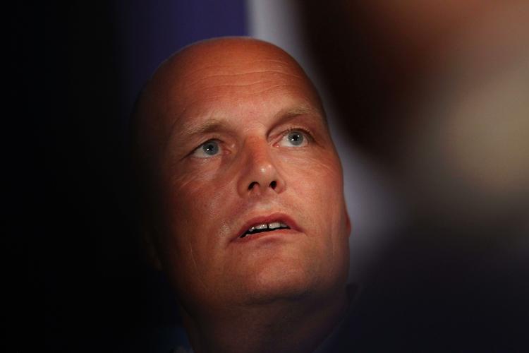 STÅLSAT. Bjarne Riis's store mål for sæsonen er som altid Tour de France, og trods krisesnak om Team Saxo Bank har løbet fuld fokus. 