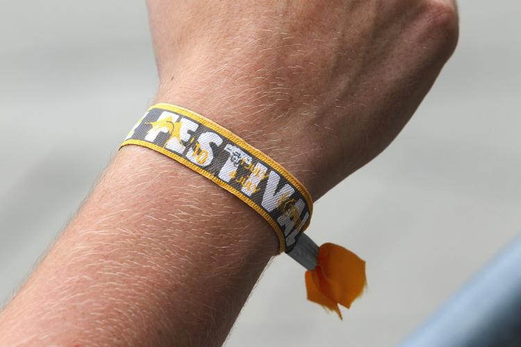 Dyrt. Billethajer forsøger at presse prisen op til årets Roskilde Festival. 