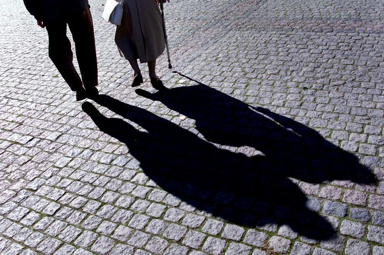 Aldring. Generne kan med 77 procents sikkerhed fortælle, om du har de rette gener til at blive meget gammel. 