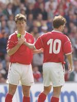 BRØDRE. Brian Laudrup glæder sig til oftere at få besøg af sin bror i sit sommerhus på Mallorca. 