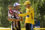 FAVORITTER. Lance Armstrong (th) Ivan Basso blev i 2005 nummer ét og to i Tour de France. Det scenarie kan ifølge italieneren godt gentage sig i 2010. 
