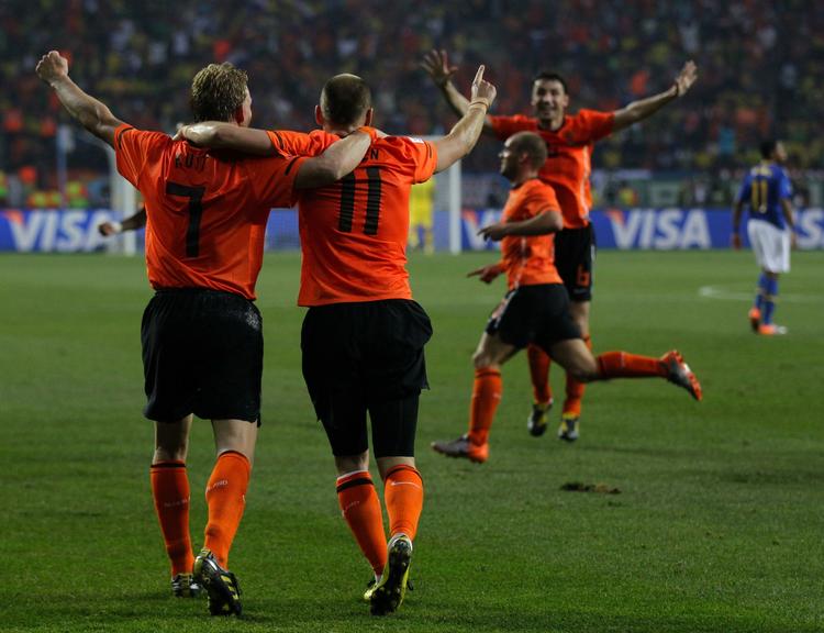 Orange jubel efter Wesley Sneijder scoring. 