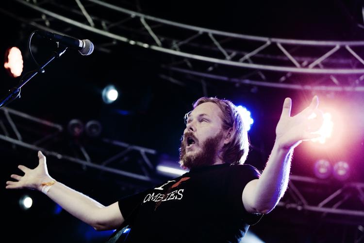 Ujævn. The Bear Quartet er berygtet for at ville elskes på trods og være komplet uforudsigelige, men vendte publikum ryggen i deres koncert på Roskilde. 