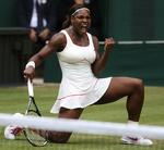 jubelskrig. Serena Williams skriger glæder ud efter at have vundet Wimbledon-turneringen for andet år i træk. 