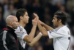 kongeskifte? Cristiano Ronaldo (tv) blev skiftet ind på Real Madrids hold efter en skadespause. Madrilenernes store stjerne, Raul, blev udskiftet. 