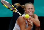 fremgang. Trods det skuffende exit fra Wimbledon rykker Caroline Wozniacki en plads frem på verdensranglisten. Arkivfoto. 