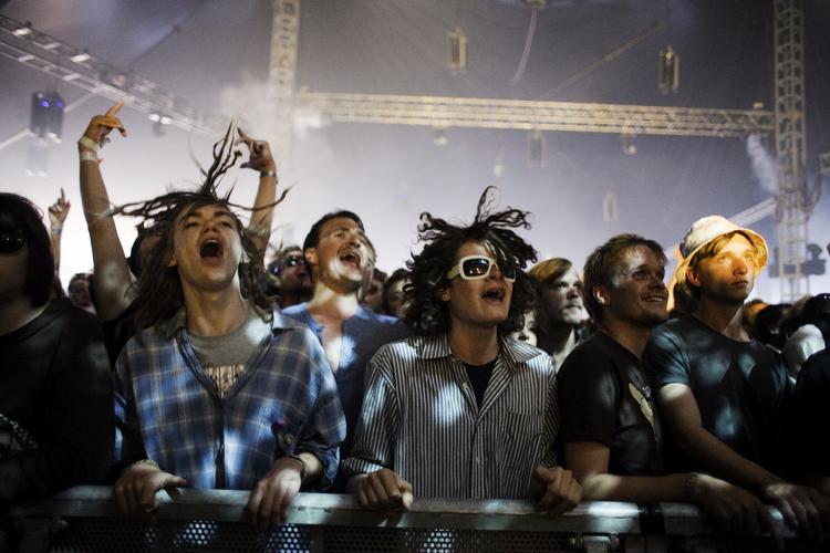 Der var helt fyldt i Cosmopol-teltet, da LCD Soundsystem spillede på årets Roskilde Festival. 