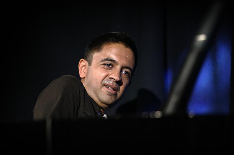 Den amerikanske pianist Vijay Lyer gav koncert i JazzHouse med sin trio. 