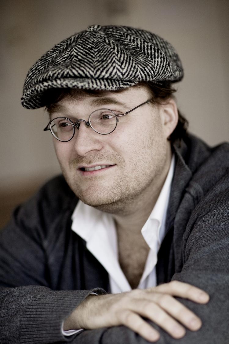 Benjamin Koppel holder fast i, at jazzfestivalen skal 'retænkes' på en konference på trods af løfter om ændringer af festivalprogrammet. 