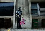 street. Briten Banksy er en af de første og største eksponenter for gadekunsten. Han blev oprindelig kendt for sine karakteristiske stencil-værker. 