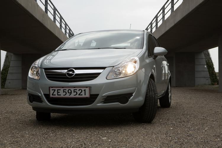 kontrol. En række Opel Corsa-ejere skal have deres bil på værksted. Håndbremsen kan i værste fald være virkningsløs. 